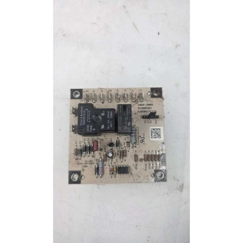 Goodman 1084-200D Defrost Control Circuit Board PCBDM101 used FAST SHIP